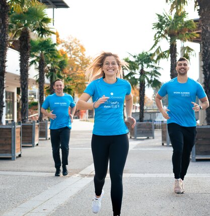Drei Läufer sind bereit für den Thermenlauf des Spa Resort Geinberg | © Spa Resort Geinberg