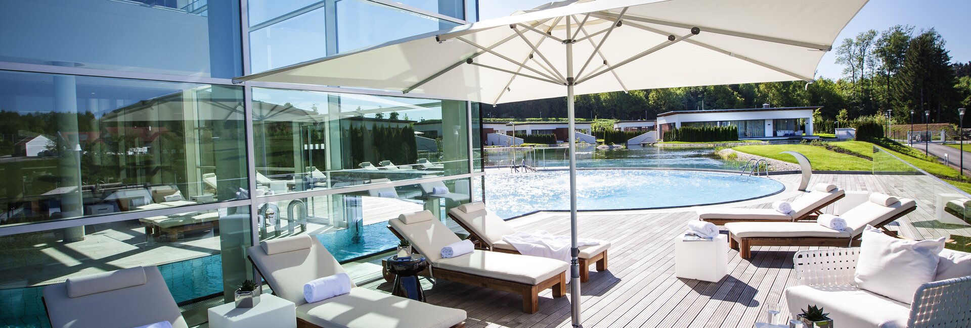Terrasse beim Geinberg5 Private Spa bei Schönwetter | © Spa Resort Geinberg