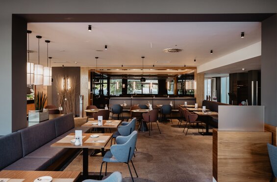 Hotel-Restaurant - Das Hotel-Restaurant ist bekannt für das umfangreiche und regionale Frühstücksbuffet. Auch das 5-Gang-Menü am Abend bietet eine große Vielfalt. In Geinberg können Sie auch vegan und/oder vegetarisch speisen. 