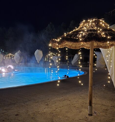 Weihnachtliche Stimmung in der Karibik-Lagune im Spa Resort Geinberg | © Spa Resort Geinberg / Cornelia Schmid